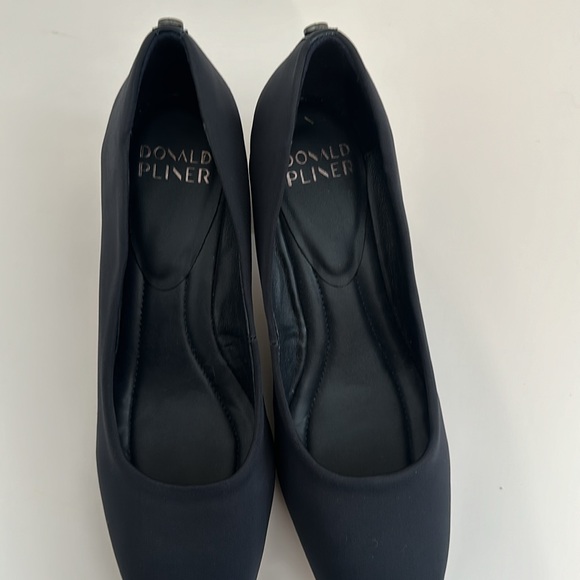 DONALD J PLINER Block Heel Pumps in Navy , Size 7 - Picture 5 of 8